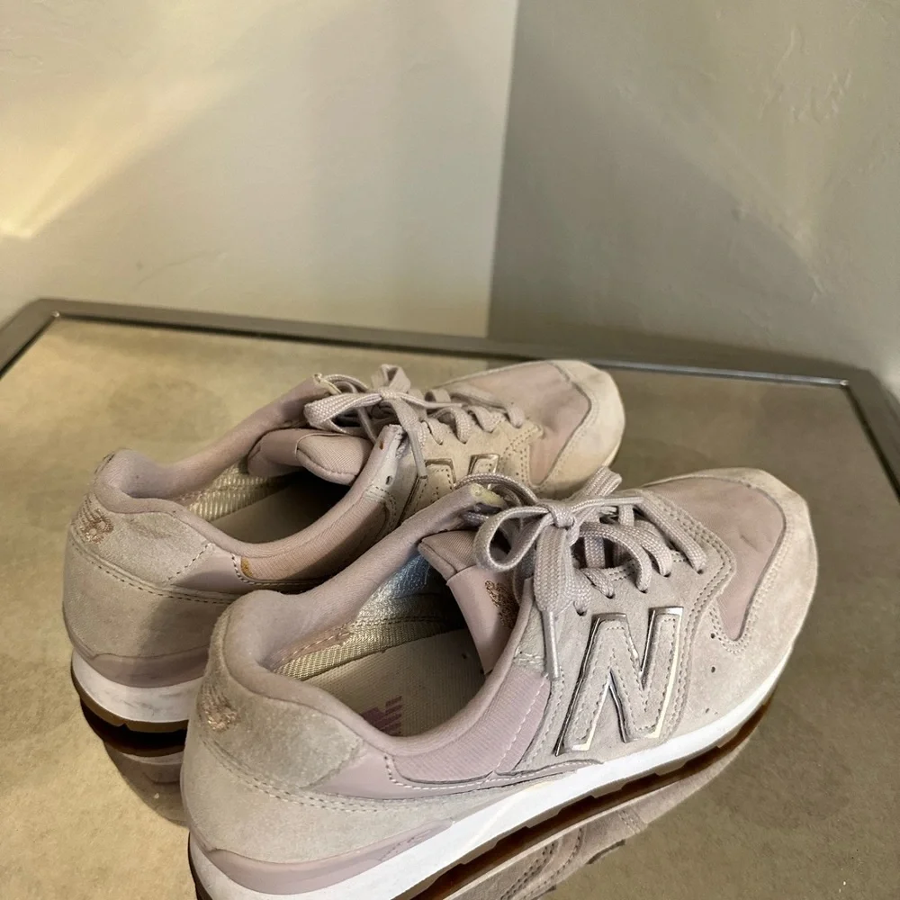 New Balance - Picture 3 of 6